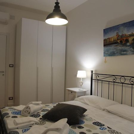 Es - Essential Solution & Emotion Stories Bed and Breakfast Βερόνα Εξωτερικό φωτογραφία