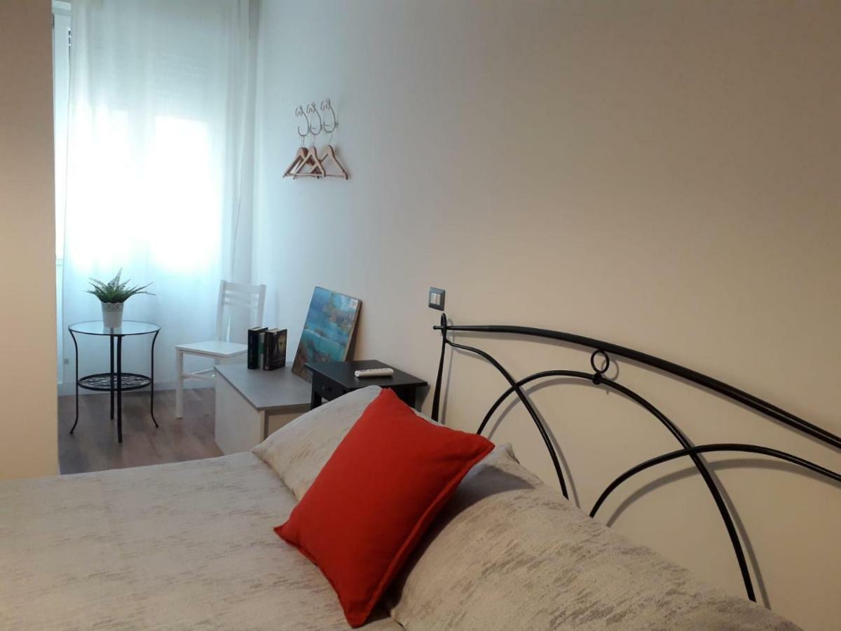 Es - Essential Solution & Emotion Stories Bed and Breakfast Βερόνα Εξωτερικό φωτογραφία